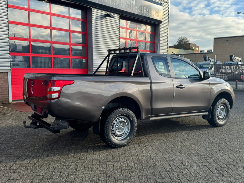 Mitsubishi L200 4*4 airco - Pikap: slika 5 Mitsubishi L200 4*4 airco - Pikap: slika 5