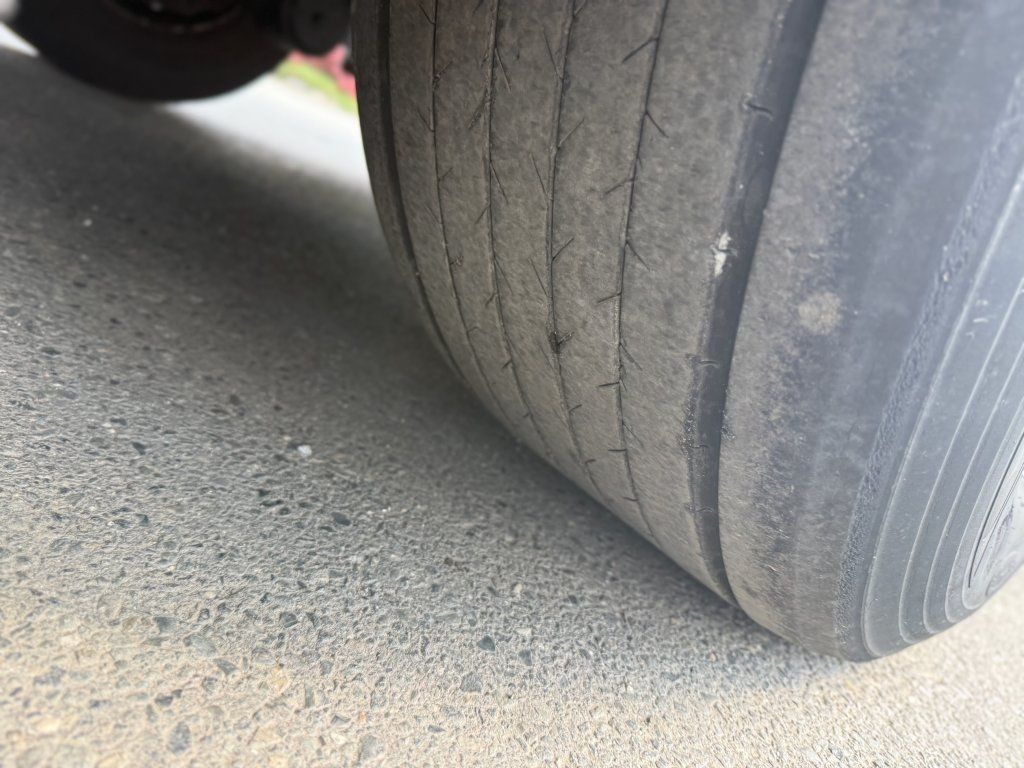 Lizing Fliegl MEGA/lowdeck 2xAchsen Fliegl MEGA/lowdeck 2xAchsen: slika 14 Lizing Fliegl MEGA/lowdeck 2xAchsen Fliegl MEGA/lowdeck 2xAchsen: slika 14