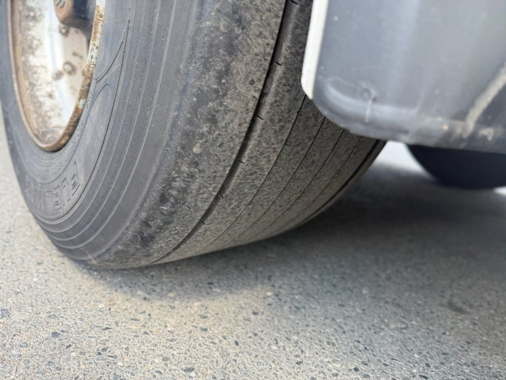 Lizing Fliegl MEGA/lowdeck 2xAchsen Fliegl MEGA/lowdeck 2xAchsen: slika 13 Lizing Fliegl MEGA/lowdeck 2xAchsen Fliegl MEGA/lowdeck 2xAchsen: slika 13