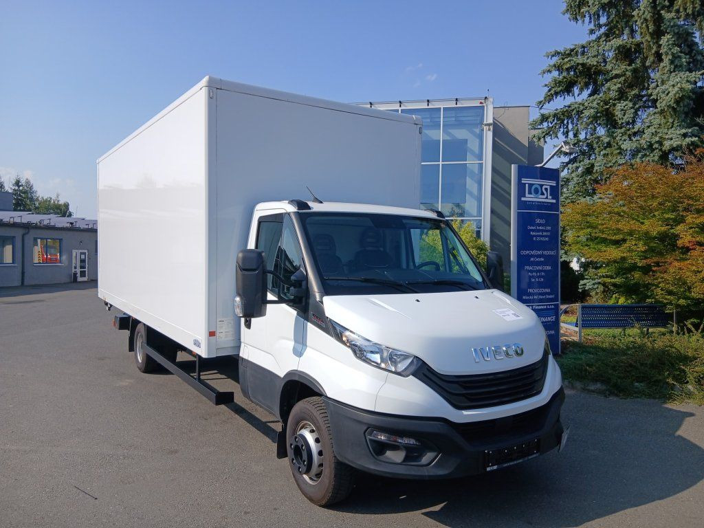 Iveco 72-210 (70C210) - Dostavno vozilo sa zatvorenim sandukom: slika 3 Iveco 72-210 (70C210) - Dostavno vozilo sa zatvorenim sandukom: slika 3