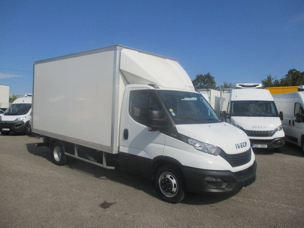 Iveco Daily 35C16 - Dostavno vozilo sa zatvorenim sandukom: slika 3 Iveco Daily 35C16 - Dostavno vozilo sa zatvorenim sandukom: slika 3
