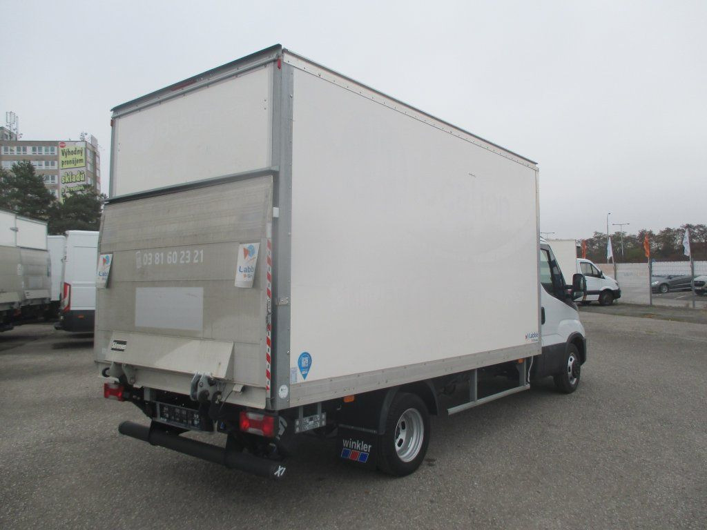 Iveco Daily 35C16 - Dostavno vozilo sa zatvorenim sandukom: slika 5 Iveco Daily 35C16 - Dostavno vozilo sa zatvorenim sandukom: slika 5