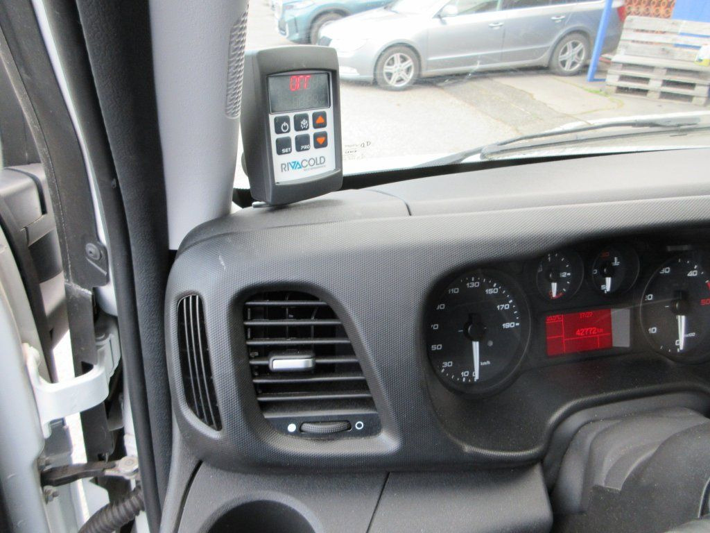 Dostavno vozilo sa zatvorenim sandukom Iveco Daily 35C16 Iveco Daily 35C16: slika 14 Dostavno vozilo sa zatvorenim sandukom Iveco Daily 35C16 Iveco Daily 35C16: slika 14