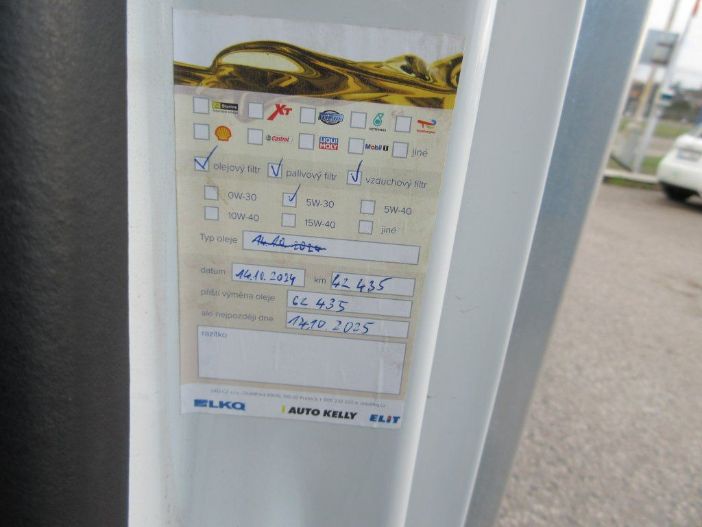 Dostavno vozilo sa zatvorenim sandukom Iveco Daily 35C16 Iveco Daily 35C16: slika 18 Dostavno vozilo sa zatvorenim sandukom Iveco Daily 35C16 Iveco Daily 35C16: slika 18