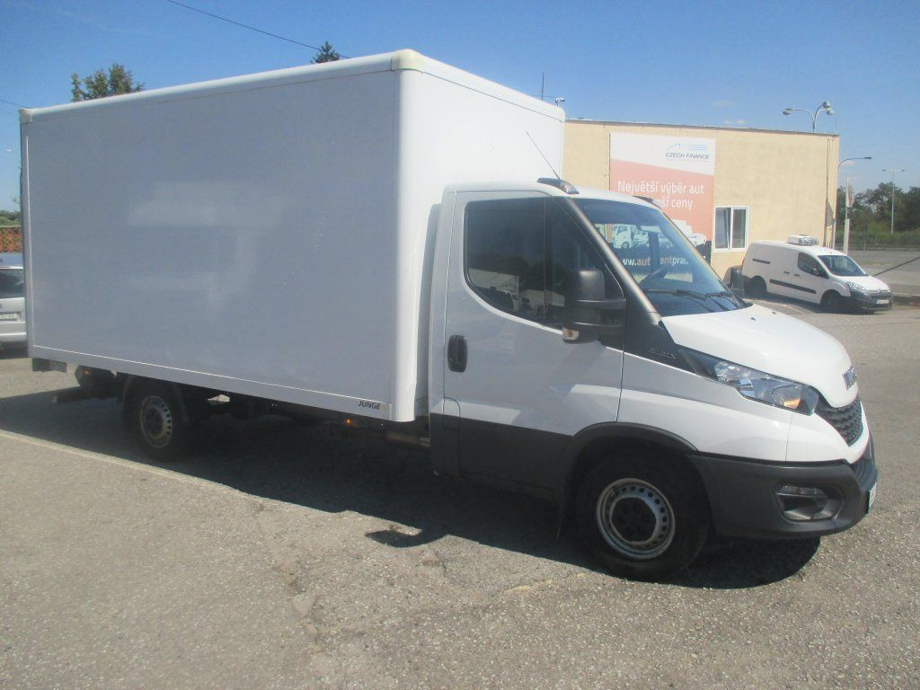 Iveco Daily 35S16 - Furgon: slika 2 Iveco Daily 35S16 - Furgon: slika 2