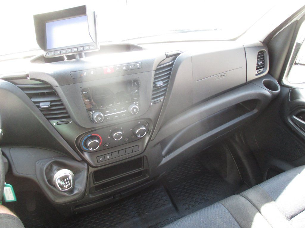 Furgon Iveco Daily 35S16: slika 10