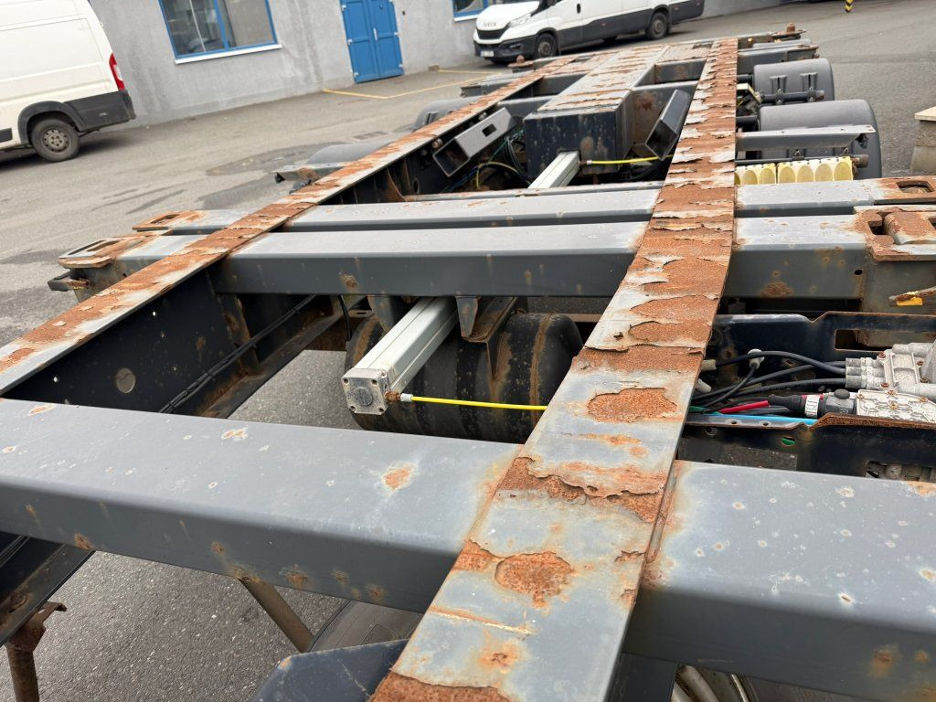 Poluprikolica za prevoz kontejnera/ Poluprikolica sa promenjivim sandukom Krone SD Boxliner: slika 8