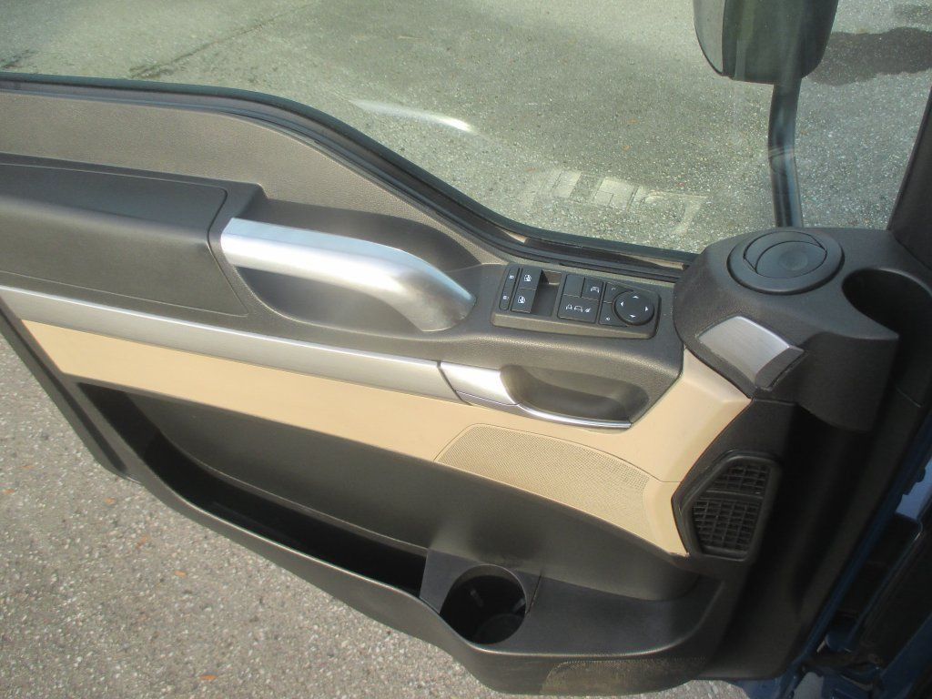 Kamion sa ceradom MAN TGL 12.250: slika 10