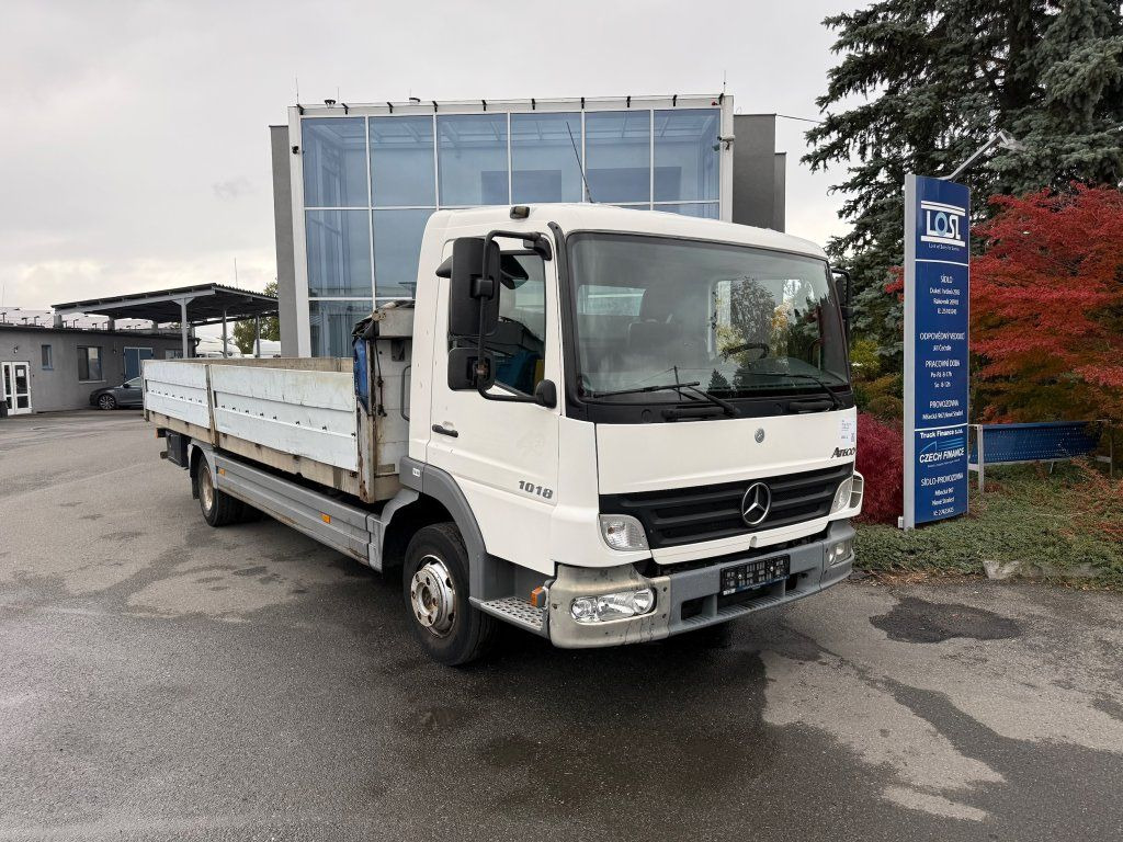 Mercedes-Benz 1018 Atego EURO 3 - Kamion sa tovarnim sandukom: slika 2 Mercedes-Benz 1018 Atego EURO 3 - Kamion sa tovarnim sandukom: slika 2
