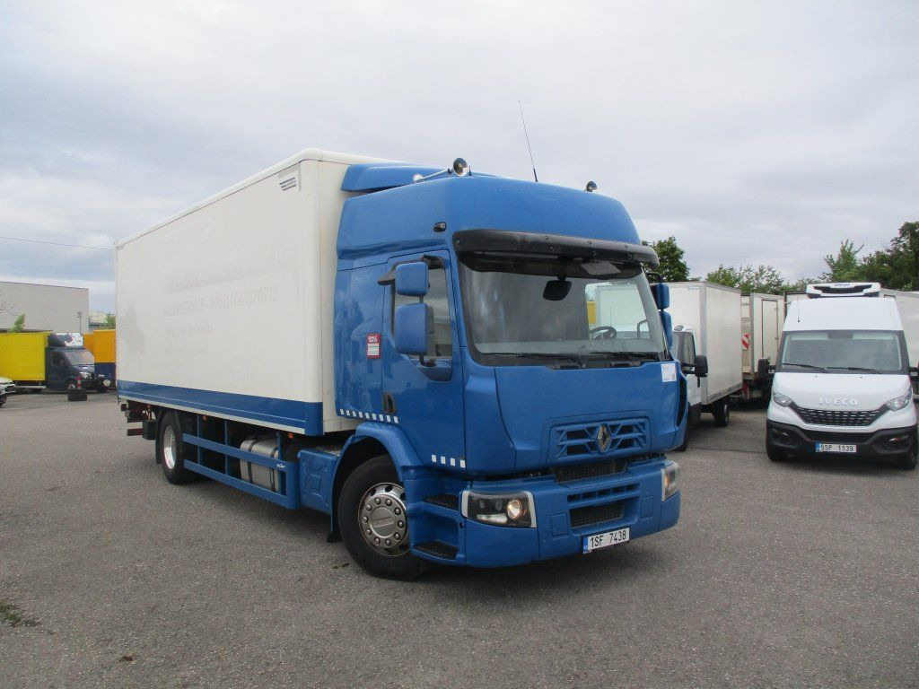 Renault D18, 320 - Kamion sa zatvorenim sandukom: slika 2 Renault D18, 320 - Kamion sa zatvorenim sandukom: slika 2