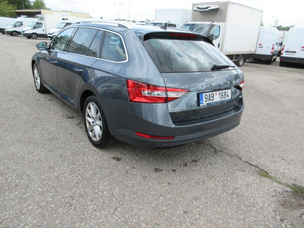 Skoda 2.0 Tdi  Style - Karavan: slika 5 Skoda 2.0 Tdi  Style - Karavan: slika 5