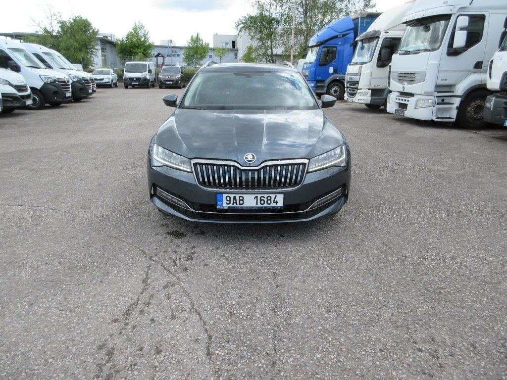 Skoda 2.0 Tdi  Style - Karavan: slika 4 Skoda 2.0 Tdi  Style - Karavan: slika 4