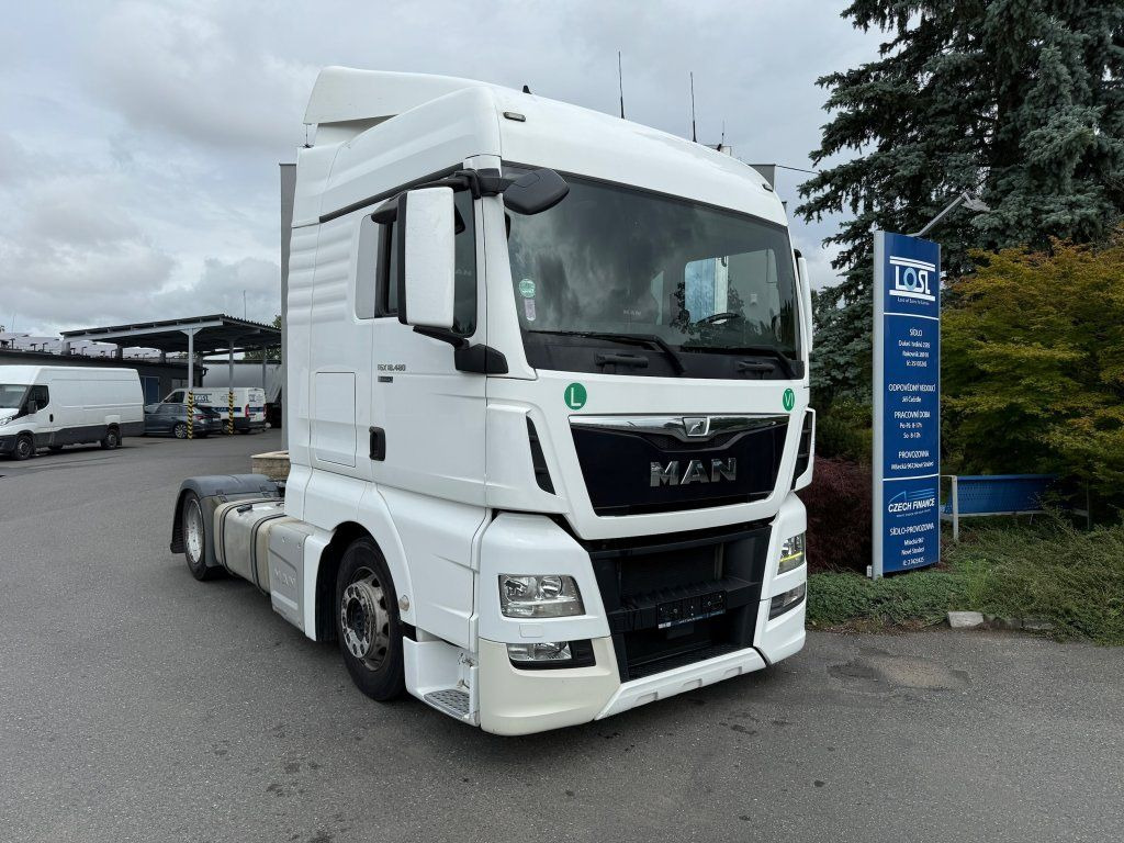 MAN TGX18.460 EURO 6 MEGA/lowdeck - Tegljač: slika 2 MAN TGX18.460 EURO 6 MEGA/lowdeck - Tegljač: slika 2