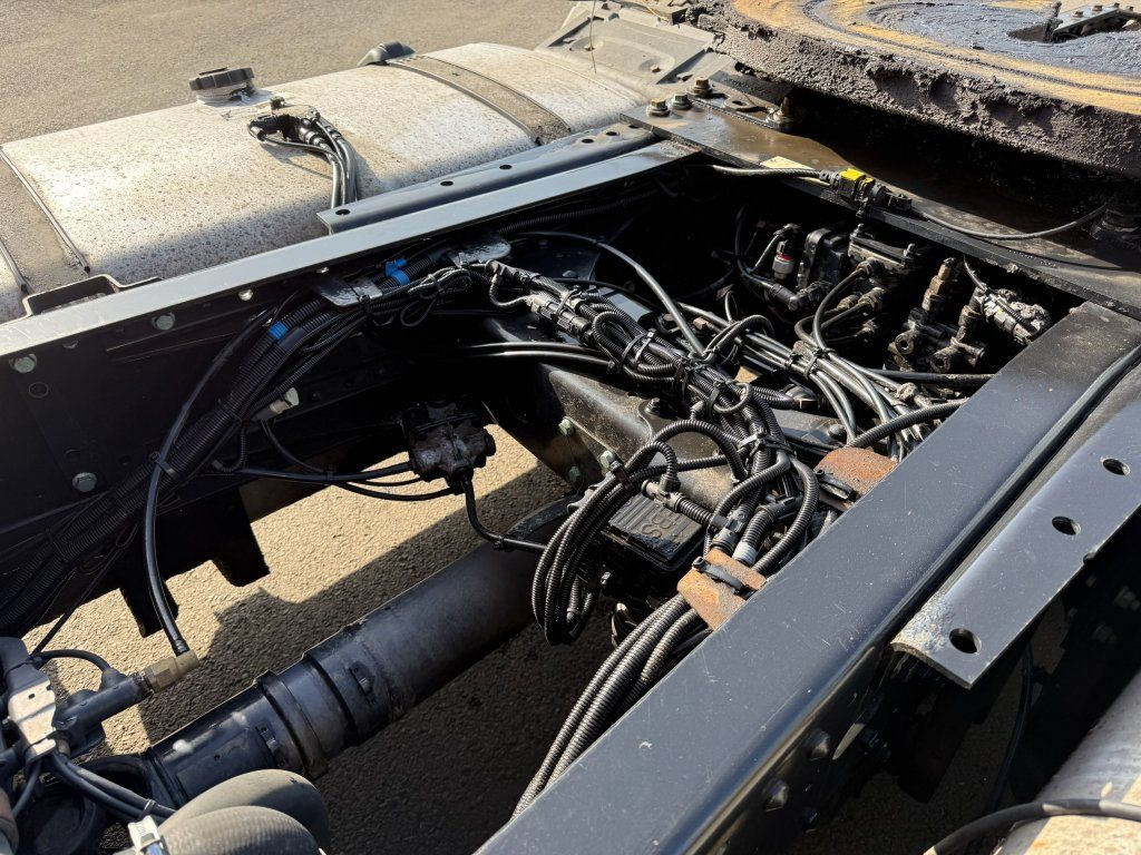 Tegljač MAN TGX18.510 XLX EURO 6 MEGAlowdeck: slika 12