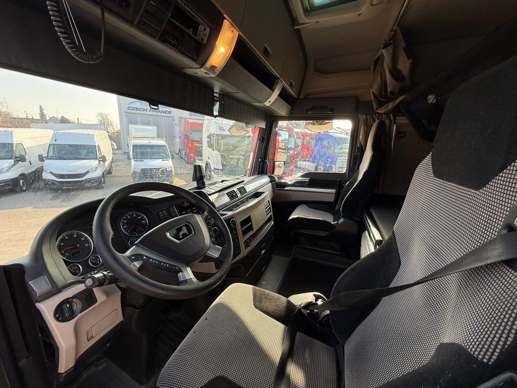 Tegljač MAN TGX18.510 XLX EURO 6 MEGAlowdeck: slika 15