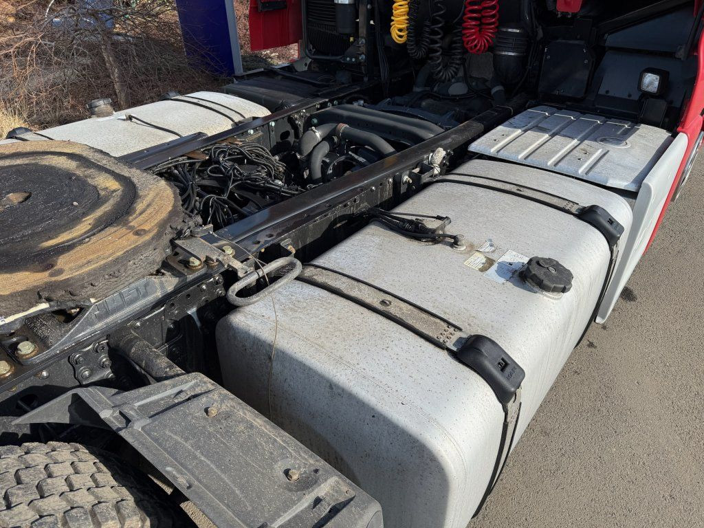 Tegljač MAN TGX18.510 XLX EURO 6 MEGAlowdeck: slika 13