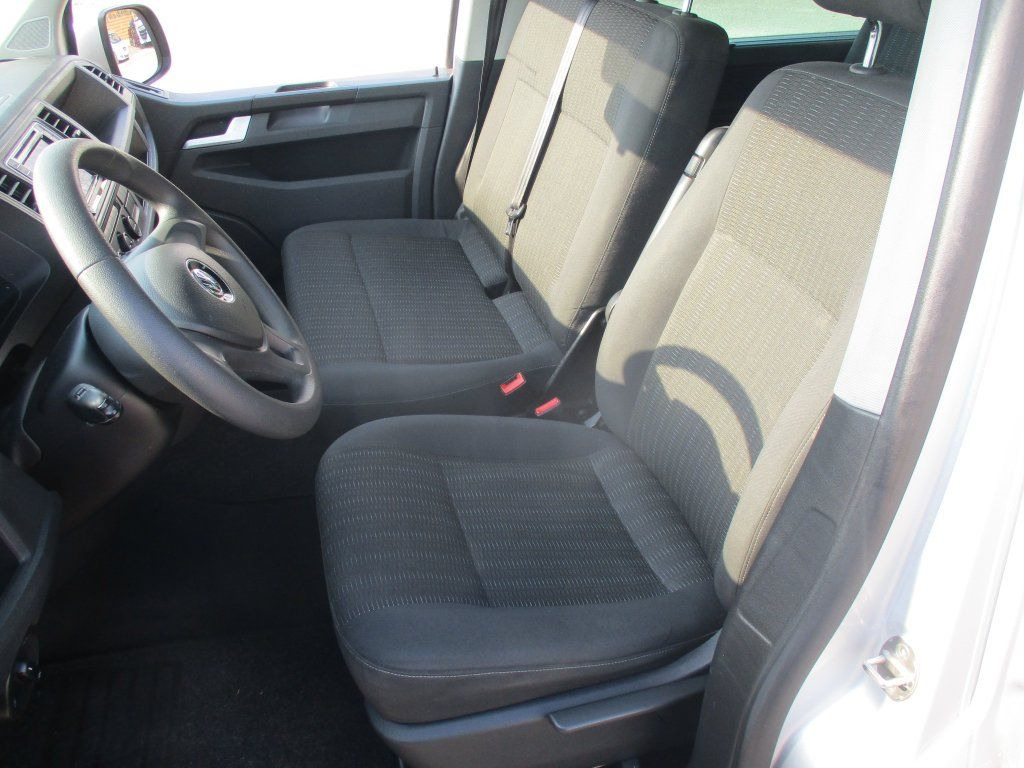 Putnički kombi Volkswagen T6 2.0 TDI,Navi,DSG: slika 9