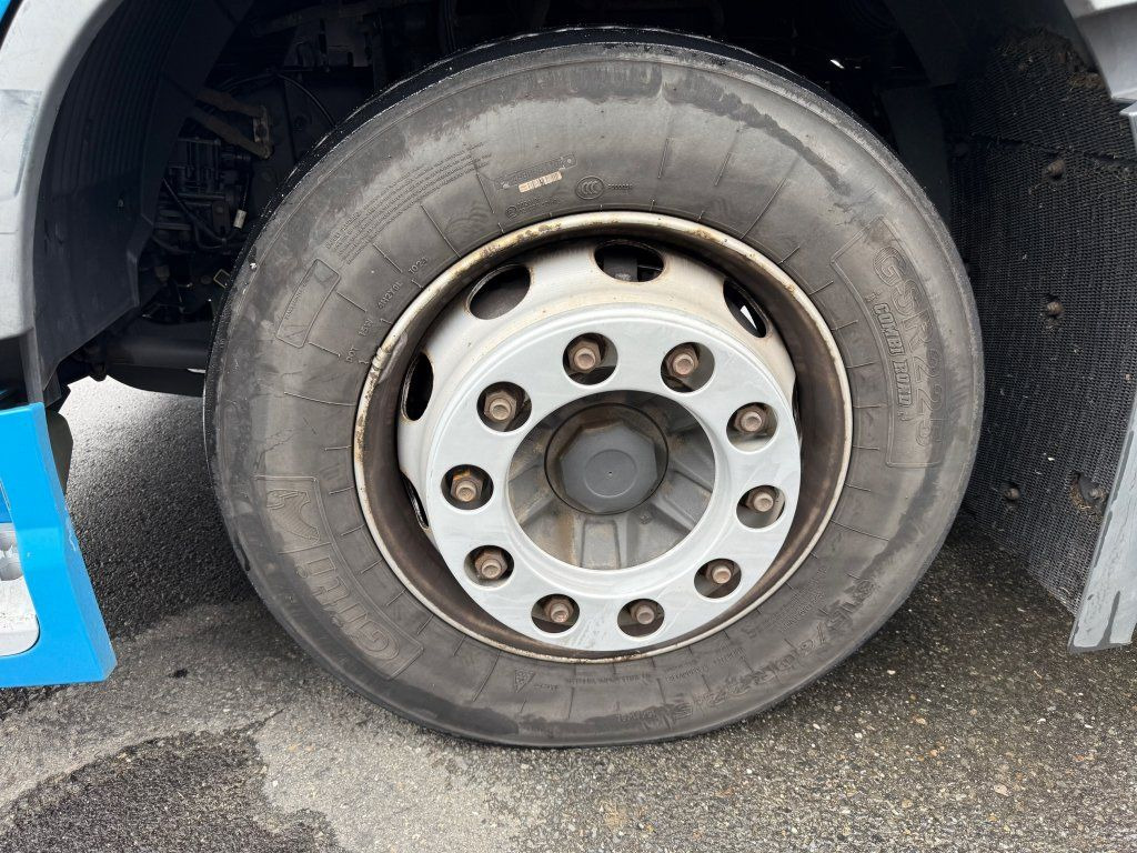Kamion sa ceradom Volvo FH500 6x2 Euro 6 + Schmitz: slika 10