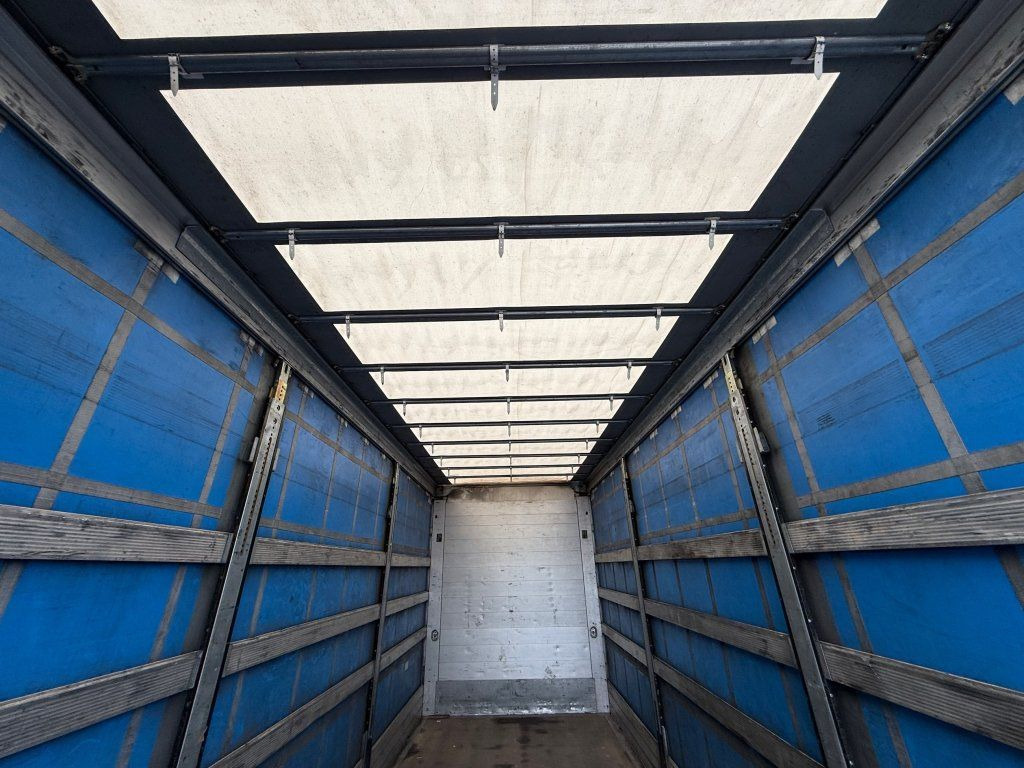 Kamion sa ceradom Volvo FH500 6x2 Euro 6 + Schmitz: slika 6