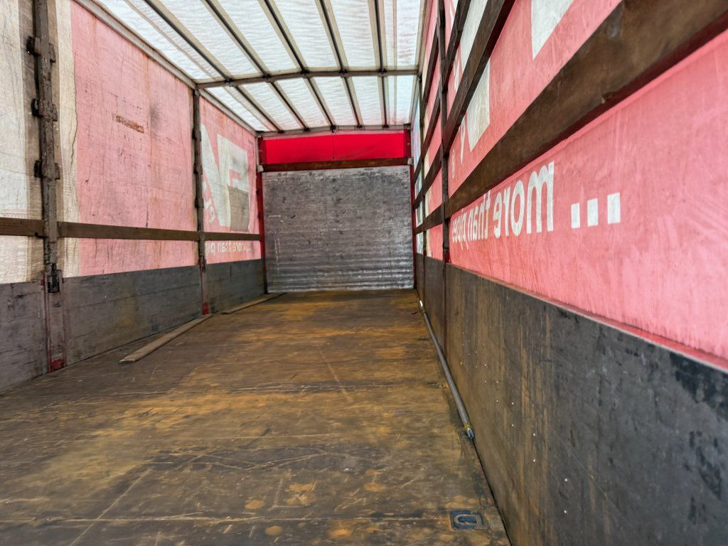 Kamion sa ceradom Volvo FM260 EURO 3: slika 11