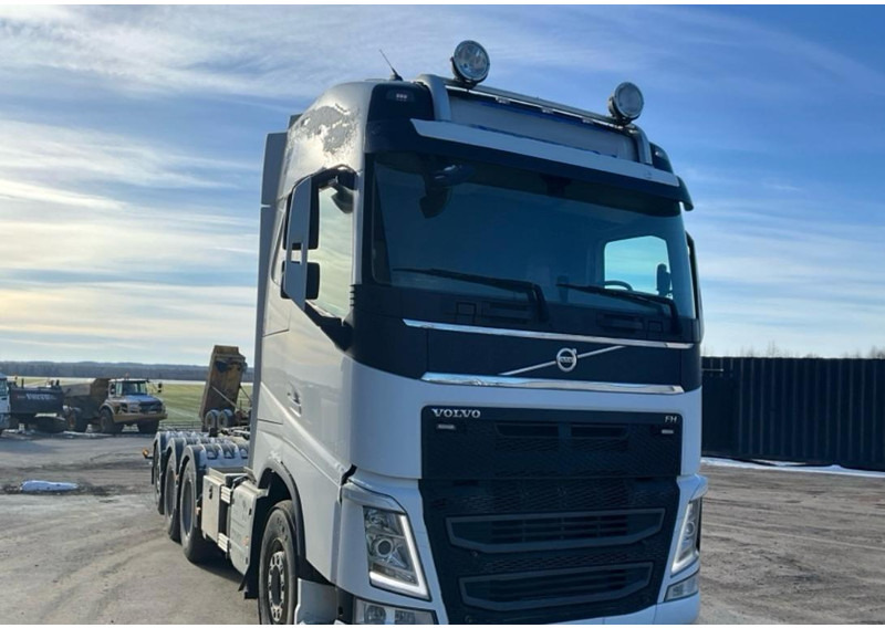 Volvo FH 540 / 8x4 / HIDASTIN / TULOSSA - Kamion sa hidrauličnom kukom: slika 4 Volvo FH 540 / 8x4 / HIDASTIN / TULOSSA - Kamion sa hidrauličnom kukom: slika 4