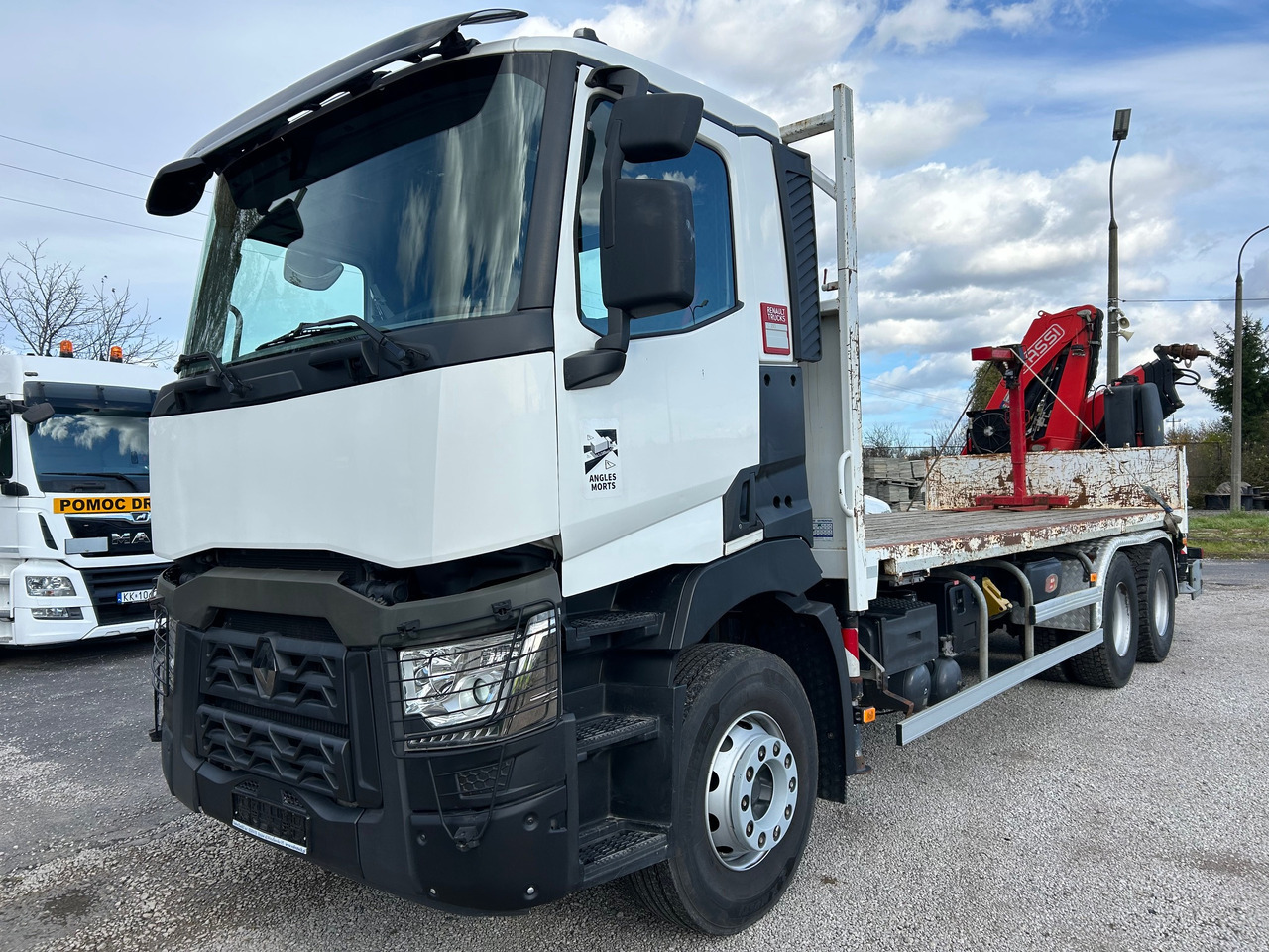 RENAULT C380 6X4 / FASSI F215A + REMOTE / ROTATOR - Kamion sa dizalicom: slika 1 RENAULT C380 6X4 / FASSI F215A + REMOTE / ROTATOR - Kamion sa dizalicom: slika 1