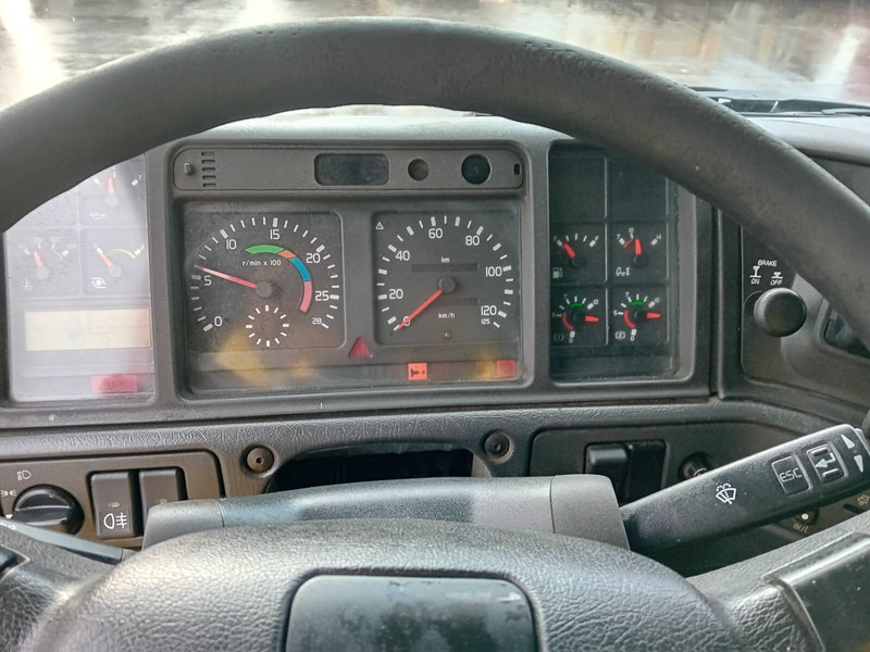 Volvo FH12 380 - Tegljač: slika 5 Volvo FH12 380 - Tegljač: slika 5
