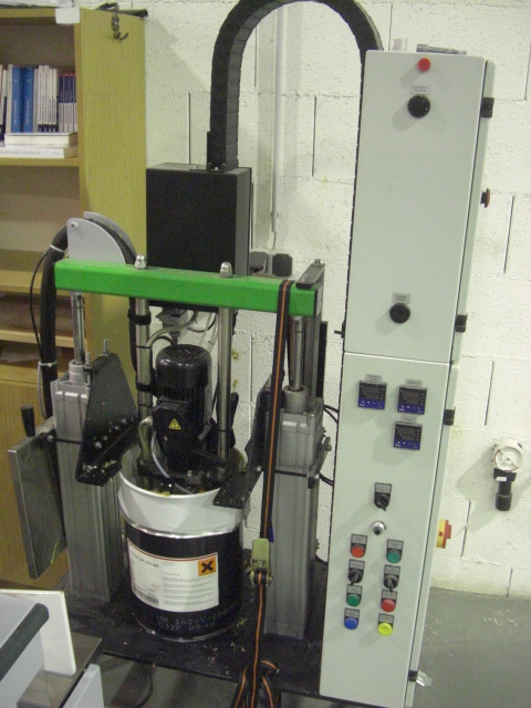 Horizon BQ 470 Four Tongs Hot Glue Binder - Mašina za uvezivanje knjiga: slika 5 Horizon BQ 470 Four Tongs Hot Glue Binder - Mašina za uvezivanje knjiga: slika 5