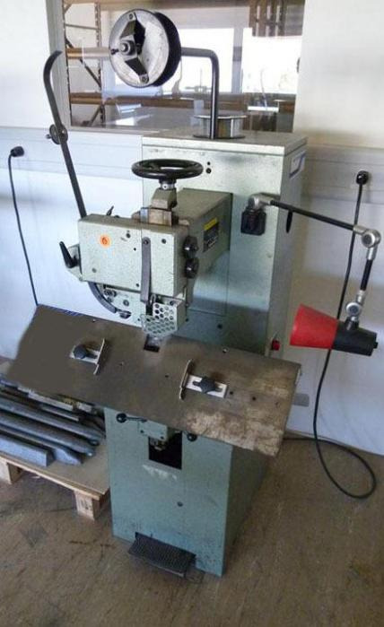 Muller Martini 271 Wire Stitching Machine - Štamparska mašina: slika 1 Muller Martini 271 Wire Stitching Machine - Štamparska mašina: slika 1