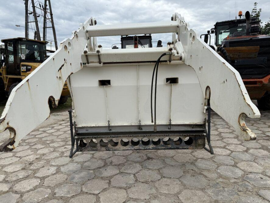 Bomag BW174  - Rasipač peska/ Soli za Korisno/ Posebno vozilo: slika 3 Bomag BW174  - Rasipač peska/ Soli za Korisno/ Posebno vozilo: slika 3