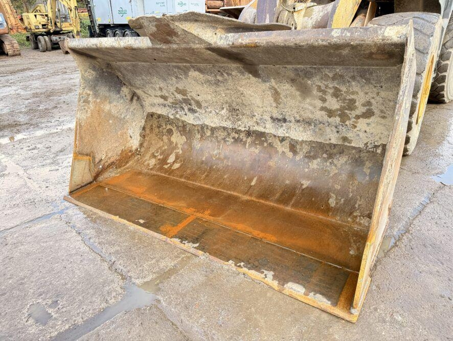 Liebherr L564 - Utovarivač točkaš: slika 4 Liebherr L564 - Utovarivač točkaš: slika 4