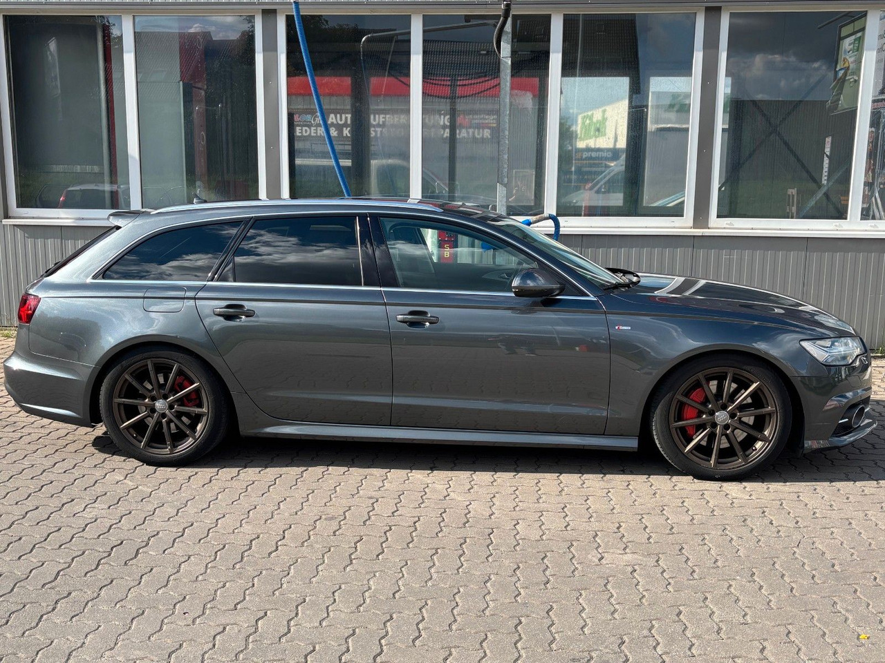 Audi A6 Avant 3.0 BiTDI SLine Quattro/V8 Sound/Pano - Karavan: slika 1 Audi A6 Avant 3.0 BiTDI SLine Quattro/V8 Sound/Pano - Karavan: slika 1