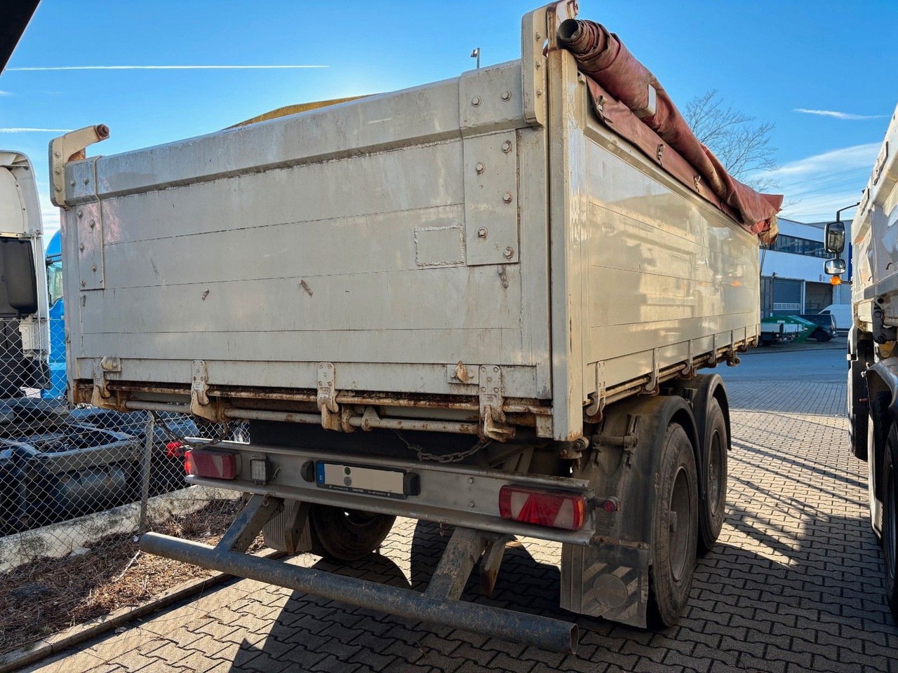 Carnehl Tandem /BPW/ Luftfederung/ Rollplane Carnehl Tandem /BPW/ Luftfederung/ Rollplane - Prikolica istovarivača: slika 2 Carnehl Tandem /BPW/ Luftfederung/ Rollplane Carnehl Tandem /BPW/ Luftfederung/ Rollplane - Prikolica istovarivača: slika 2