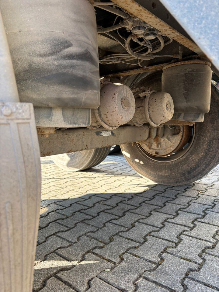 Carnehl Tandem /BPW/ Luftfederung/ Rollplane Carnehl Tandem /BPW/ Luftfederung/ Rollplane - Prikolica istovarivača: slika 5 Carnehl Tandem /BPW/ Luftfederung/ Rollplane Carnehl Tandem /BPW/ Luftfederung/ Rollplane - Prikolica istovarivača: slika 5