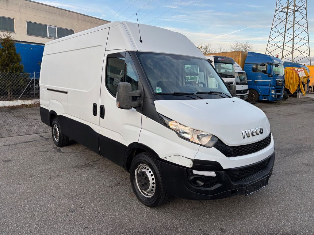 Iveco Daily 35S130 Klima - Furgon: slika 3 Iveco Daily 35S130 Klima - Furgon: slika 3