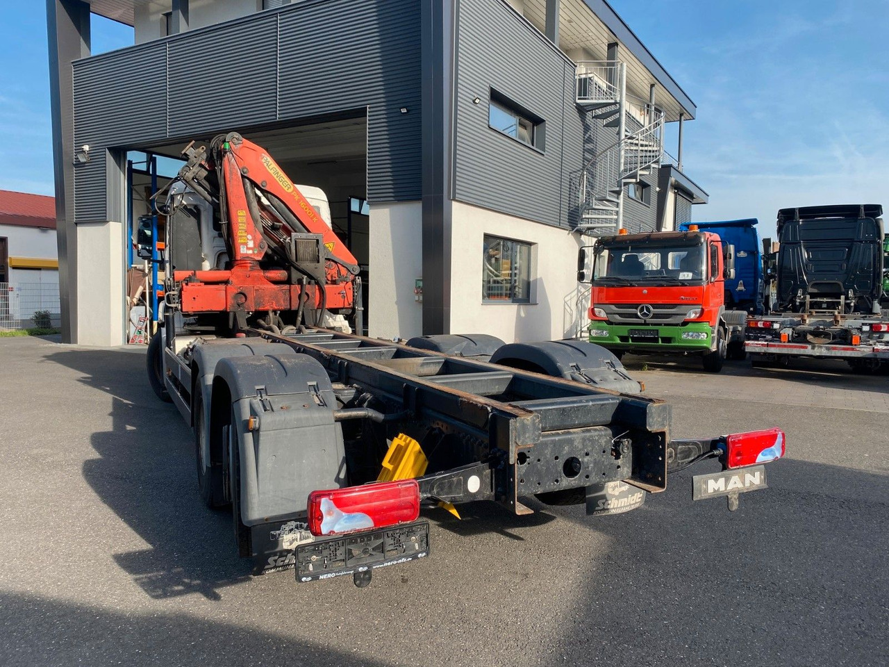 MAN TGS 26.320 26.440 PALFINGER FUNK MAN TGS 26.320 26.440 PALFINGER FUNK - Kamion sa golom šasijom i zatvorenom kabinom, Kamion sa dizalicom: slika 3 MAN TGS 26.320 26.440 PALFINGER FUNK MAN TGS 26.320 26.440 PALFINGER FUNK - Kamion sa golom šasijom i zatvorenom kabinom, Kamion sa dizalicom: slika 3