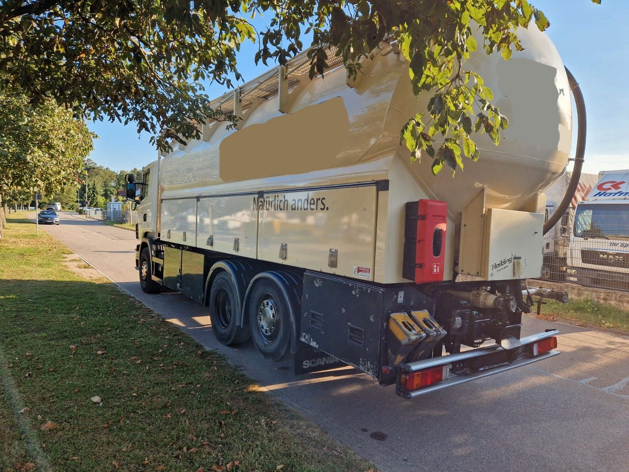 Scania R440 31m³ SILO 4 Kammer/Retarder/Kompressor/Lift - Kamion cisterna: slika 4 Scania R440 31m³ SILO 4 Kammer/Retarder/Kompressor/Lift - Kamion cisterna: slika 4