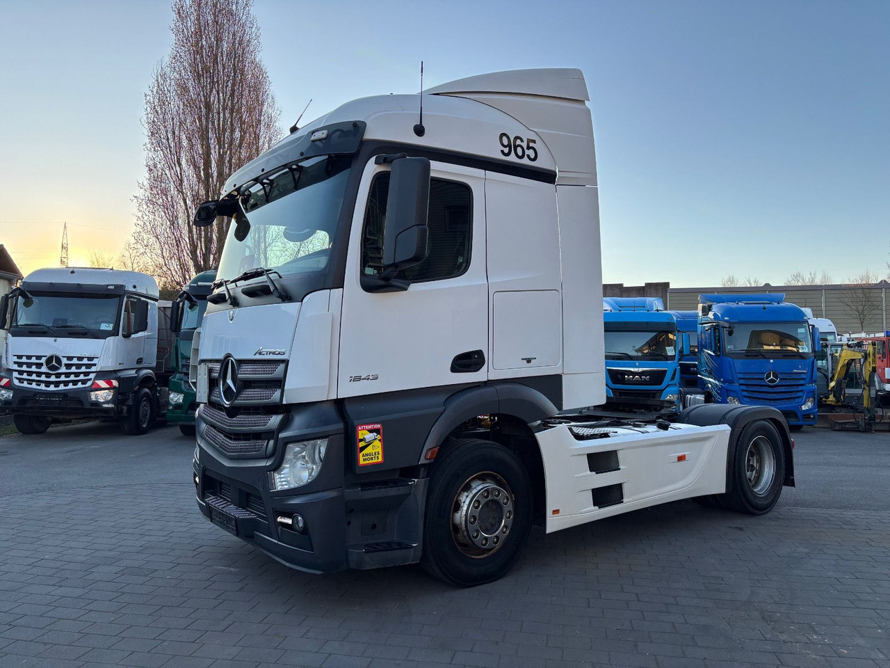 Mercedes-Benz Actros 1843 1845 - Tegljač: slika 5 Mercedes-Benz Actros 1843 1845 - Tegljač: slika 5
