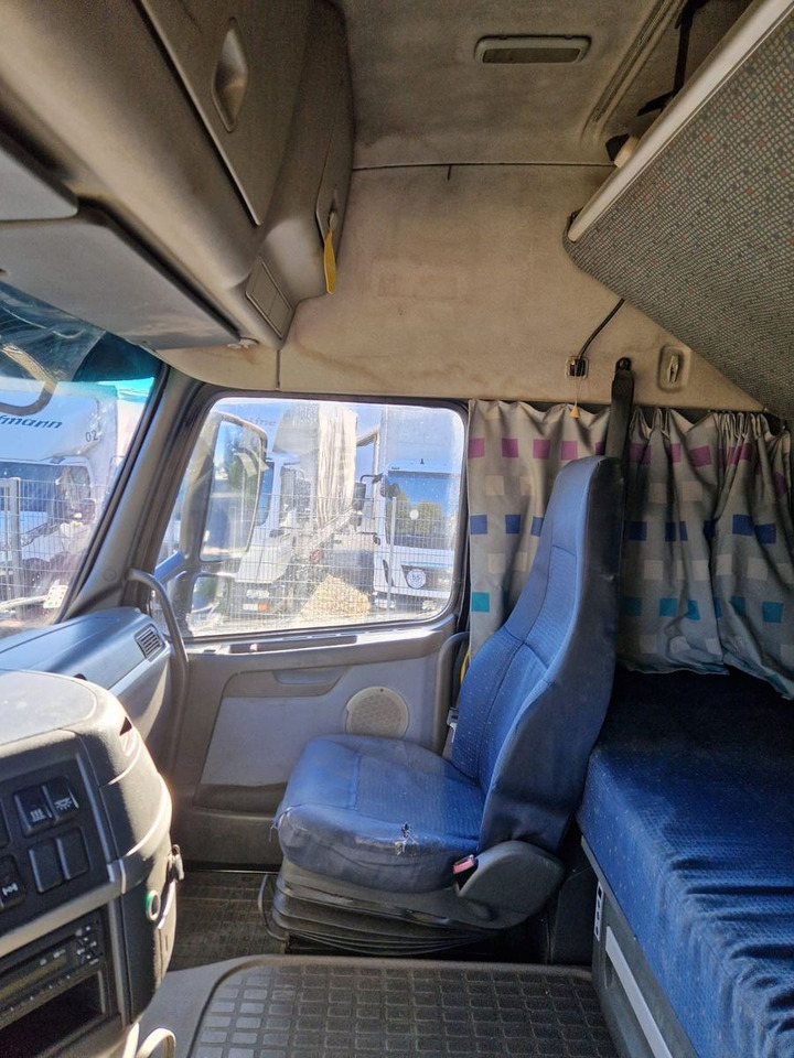 Tegljač Volvo FH 560 TOP ZUSTAND: slika 9