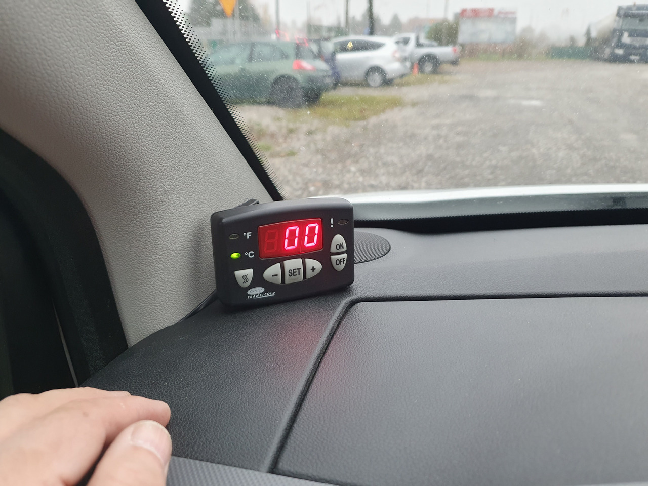 CITROËN Berlingo long chlodnia mroznia carrier Klima navi euro6 - Dostavno vozilo hladnjača: slika 4 CITROËN Berlingo long chlodnia mroznia carrier Klima navi euro6 - Dostavno vozilo hladnjača: slika 4