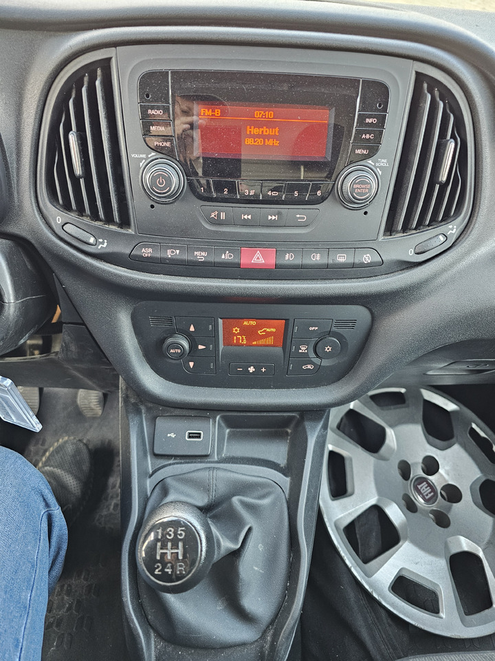 FIAT DOBLO LONG CHLODNIA carrier+230v KLIMA EURO6 - Dostavno vozilo hladnjača: slika 5 FIAT DOBLO LONG CHLODNIA carrier+230v KLIMA EURO6 - Dostavno vozilo hladnjača: slika 5