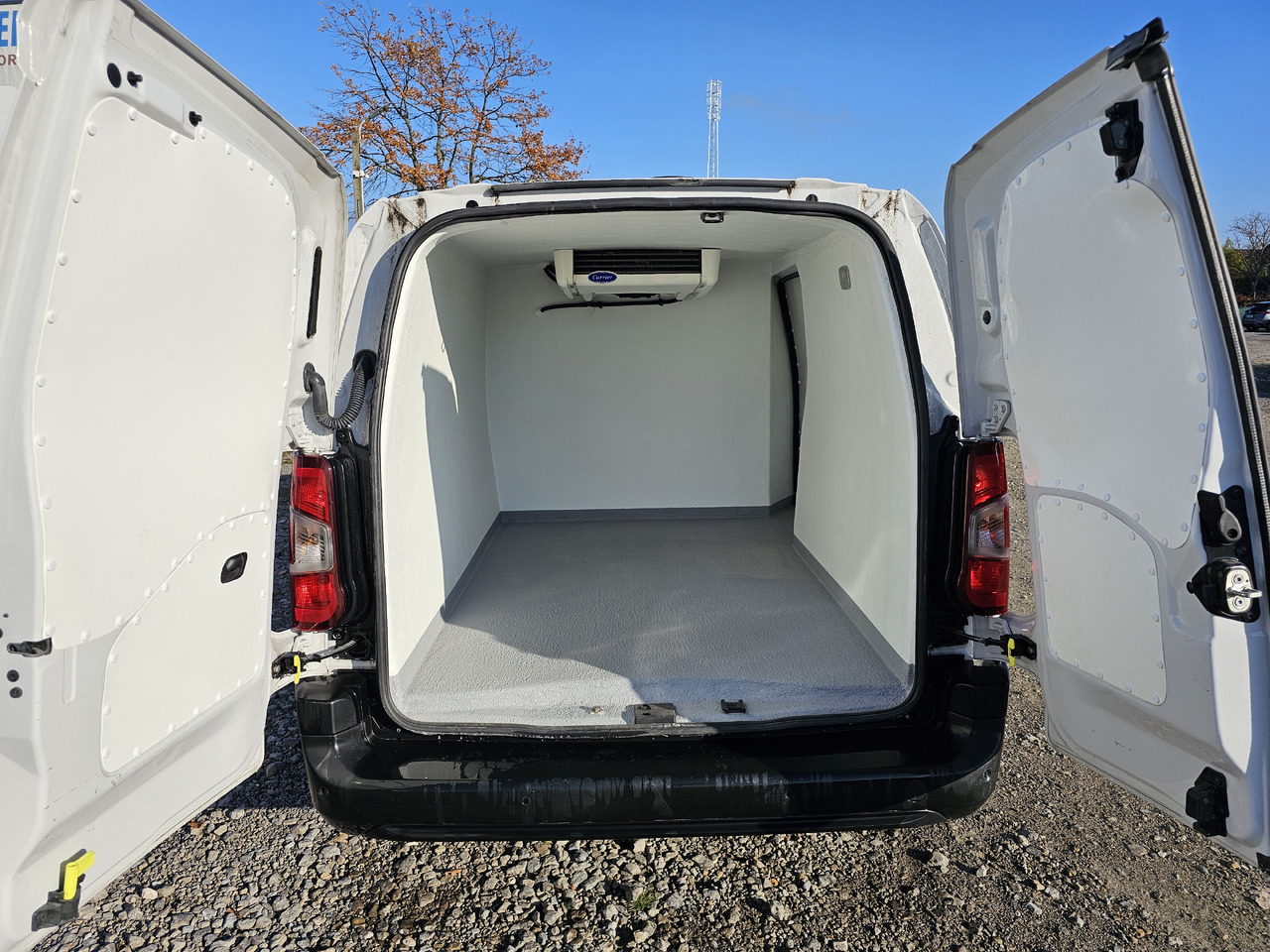 OPEL COMBO MAXI LONG CHLODNIA MROZNIA CARRIER KLIMA EURO6 - Dostavno vozilo hladnjača: slika 2 OPEL COMBO MAXI LONG CHLODNIA MROZNIA CARRIER KLIMA EURO6 - Dostavno vozilo hladnjača: slika 2