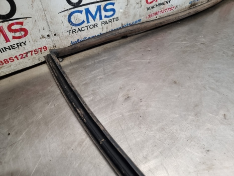 Case 1394, Case 94, 90 Series, Cab Back Windows Seal K303592 - Staklo i delovi: slika 4 Case 1394, Case 94, 90 Series, Cab Back Windows Seal K303592 - Staklo i delovi: slika 4