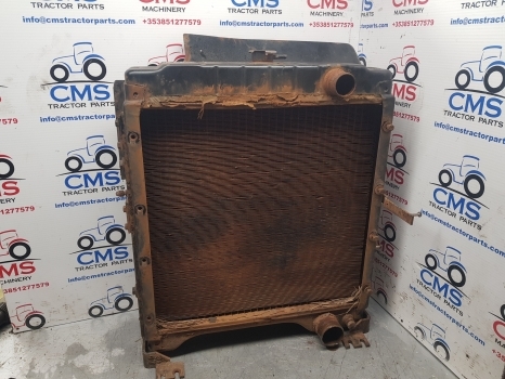 Case 5000 5140, 5250 Engine Water Cooling Radiator 104753a1; 104753a2; A190604 - Radijator za Traktor: slika 1 Case 5000 5140, 5250 Engine Water Cooling Radiator 104753a1; 104753a2; A190604 - Radijator za Traktor: slika 1