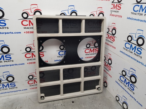 Case International 585, 885, 685, 785, 885, 268 Front Grill, Grille 3121668r1 - Rešetka: slika 1 Case International 585, 885, 685, 785, 885, 268 Front Grill, Grille 3121668r1 - Rešetka: slika 1