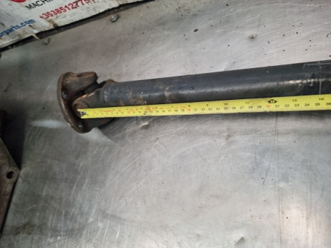 Case Maxxum 110, 115, 145 New Holland T6.145, T6.175, Drive Shaft 84486149 - Zadnja osovina: slika 5 Case Maxxum 110, 115, 145 New Holland T6.145, T6.175, Drive Shaft 84486149 - Zadnja osovina: slika 5