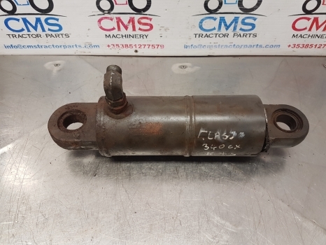 Claas Axos 340 Cx, Ergos, Celtis, Ceres Hydraulic Cylinder For Parts 7700068746 - Hidraulični cilindar za Traktor: slika 1 Claas Axos 340 Cx, Ergos, Celtis, Ceres Hydraulic Cylinder For Parts 7700068746 - Hidraulični cilindar za Traktor: slika 1