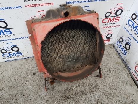 David Brown Case 1390, 1290, 1294 Cooling Radiator,cowl K300103, K262827 - Radijator za Traktor: slika 1 David Brown Case 1390, 1290, 1294 Cooling Radiator,cowl K300103, K262827 - Radijator za Traktor: slika 1