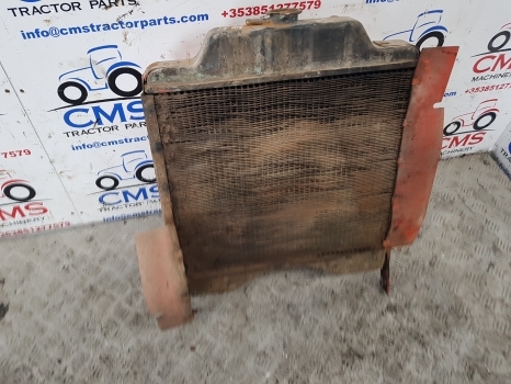 David Brown Case 1390, 1290, 1294 Cooling Radiator,cowl K300103, K262827 - Radijator za Traktor: slika 4 David Brown Case 1390, 1290, 1294 Cooling Radiator,cowl K300103, K262827 - Radijator za Traktor: slika 4