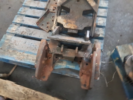 Deutz Dxbis110, Dx110, 140, 145 Dx Pick Up Hitch Parts 0000 - Brza spojnica za Traktor: slika 5 Deutz Dxbis110, Dx110, 140, 145 Dx Pick Up Hitch Parts 0000 - Brza spojnica za Traktor: slika 5